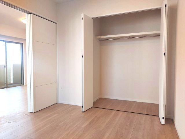 ライオンズマンション宝塚武庫川町の洋室|洋室約6帖