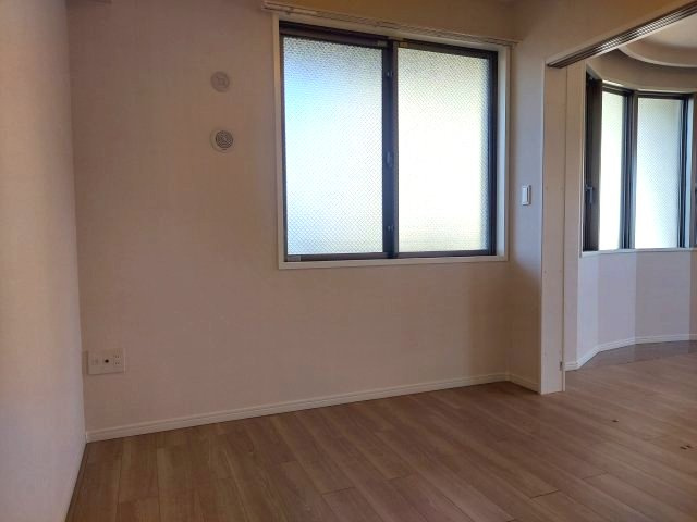ライオンズマンション宝塚武庫川町の洋室|洋室約6帖