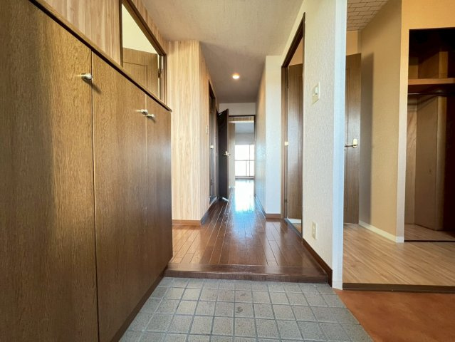 エクセラージュ茨木南の玄関