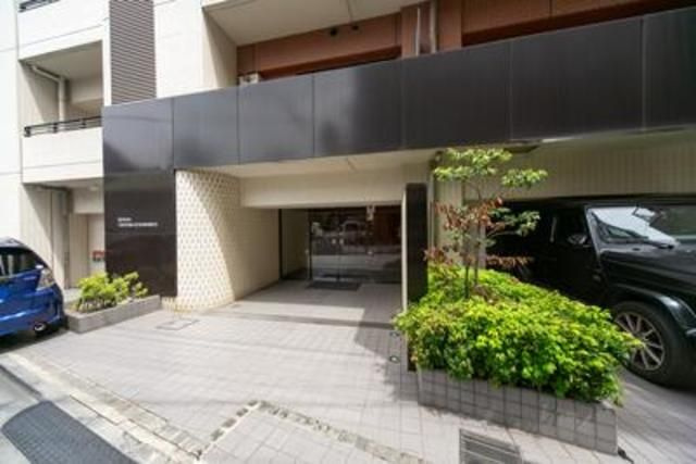 クオリア千代田御茶ノ水のエントランス