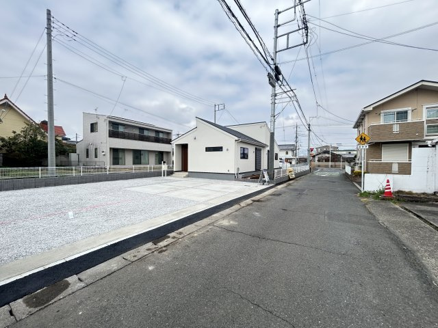 新築　桐生市相生町第27　Livele Garden.S　１号棟の前面道路含む現地写真|現地写真　南側接道幅員約4.3ｍ	