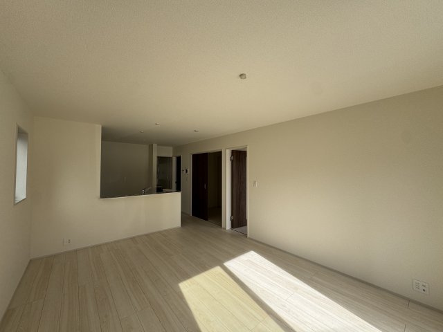 -三丁目不動産-寄居町保田原　新築戸建の居間・リビング