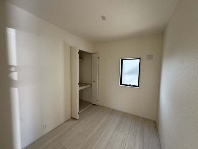 -三丁目不動産-寄居町保田原　新築戸建の洋室