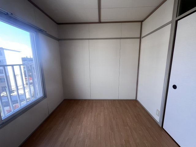 伊川谷（３） 4号棟の洋室
