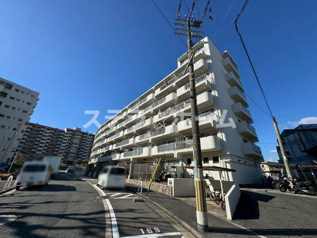 ローズコーポ千里C棟の外観|外はこのようになっています