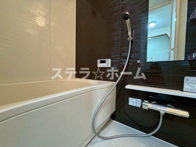 ローズコーポ千里C棟の浴室|コンパクトで使いやすいお風呂です