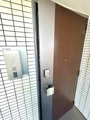 【玄関】 | ルイシャトレ川口レックスフォート | 落ち着いた玄関です