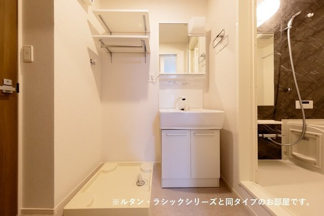 レーヴの洗面所