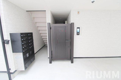 【エントランス】 | ブリーズTagara