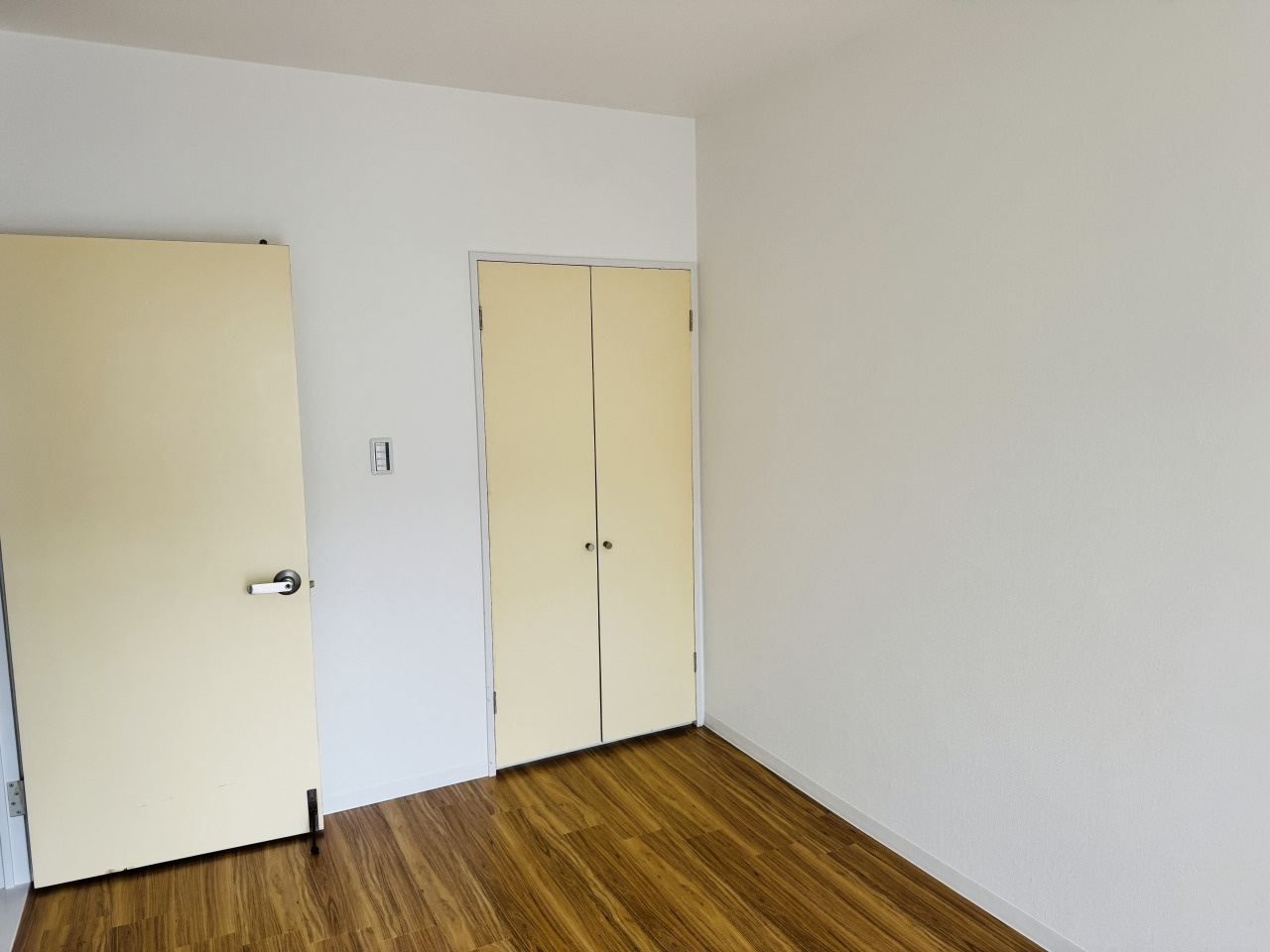 グリーンヒル寺田１５５号棟の収納|～収納力の高いクローゼット完備～