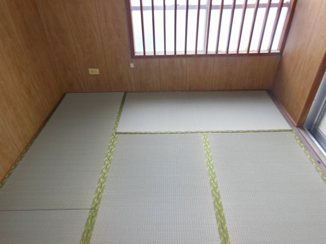 蔵保アパートの和室