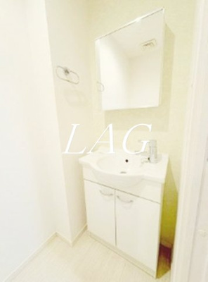 【洗面所】 | ディアコート赤羽 | 独立洗面台になります。