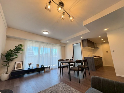 【居間・リビング】フィレール西神南 