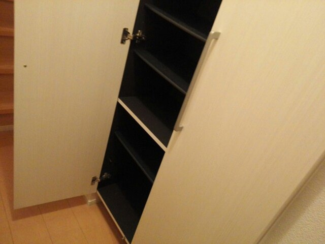 インプレス・Ｙの収納