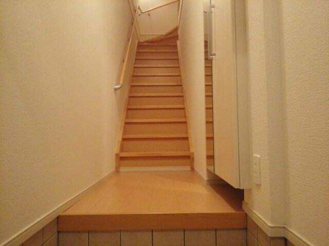 インプレス・Ｙの玄関