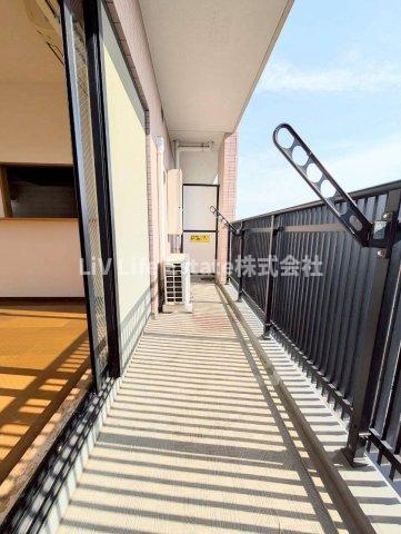 ＧＡＲＤＥＮ　ＳＱＵＡＲＥのバルコニー