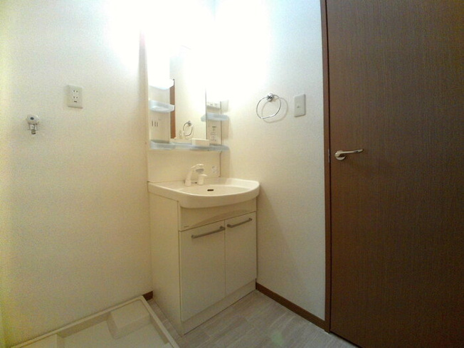 【独立洗面台】 | ローズコートサカエ | 洗髪洗面台