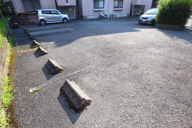 チェリーヒルズの駐車場