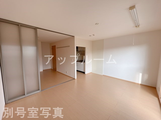 セントラルコート関田の居間・リビング