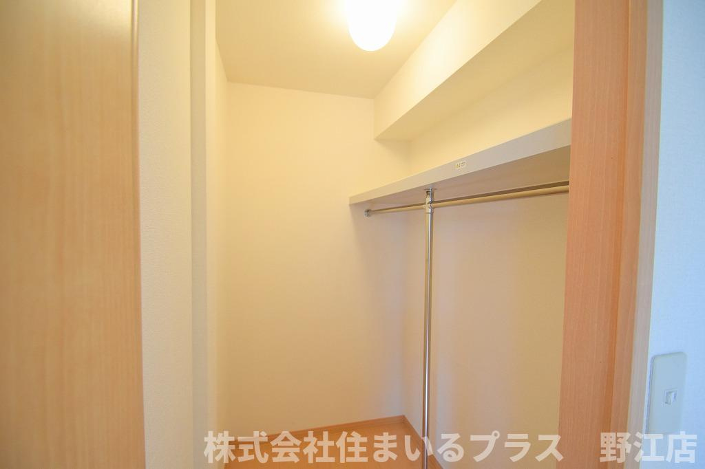 シェソワ鶴見緑地の収納