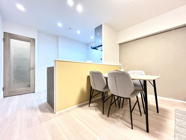 オリーブハイツ姫島の居間・リビング