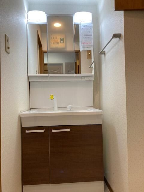 アウレア・レックスの独立洗面台