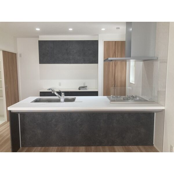 知多郡武豊町字金下　新築戸建のキッチン