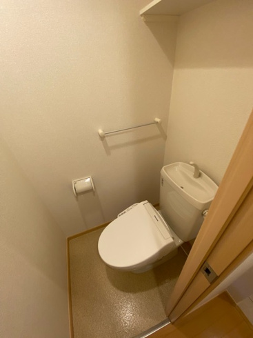 温水洗浄便座付きトイレです！