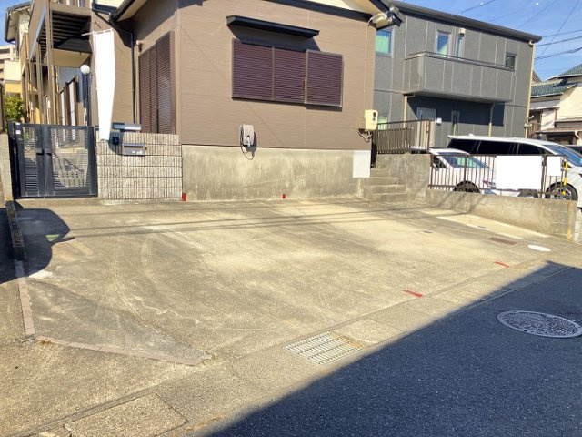 岡崎市大西町の駐車場