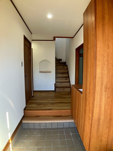 岡崎市大西町の玄関