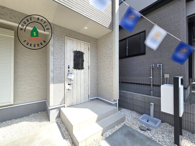 福岡市城南区七隈3丁目第1-3棟（2号棟）の玄関|おでかけの時も帰った時も、「我が家」を最初に感じでもらえる素敵な空間に。