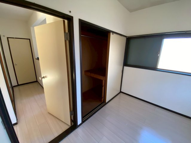 富里市新中沢中古戸建の収納