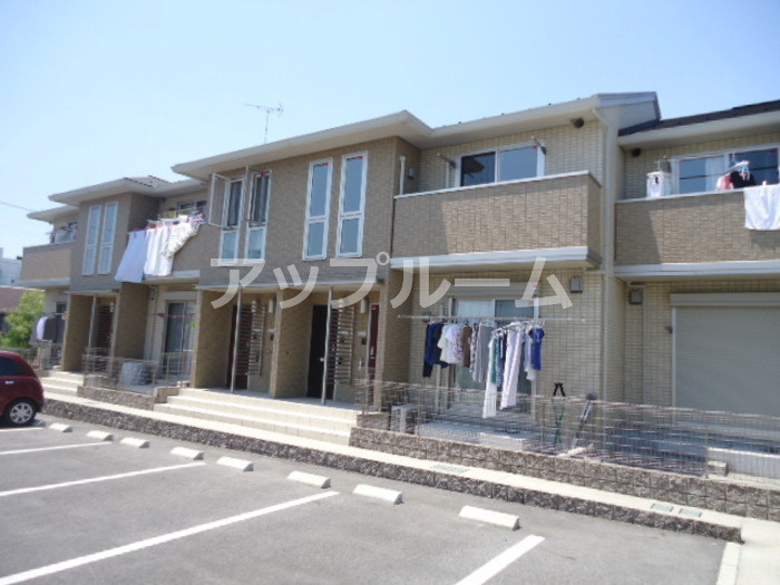 アクア・ミル Ｂの外観