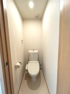 【トイレ】 | LINKS YOKOHAMA SASABORI | 温水洗浄便座付