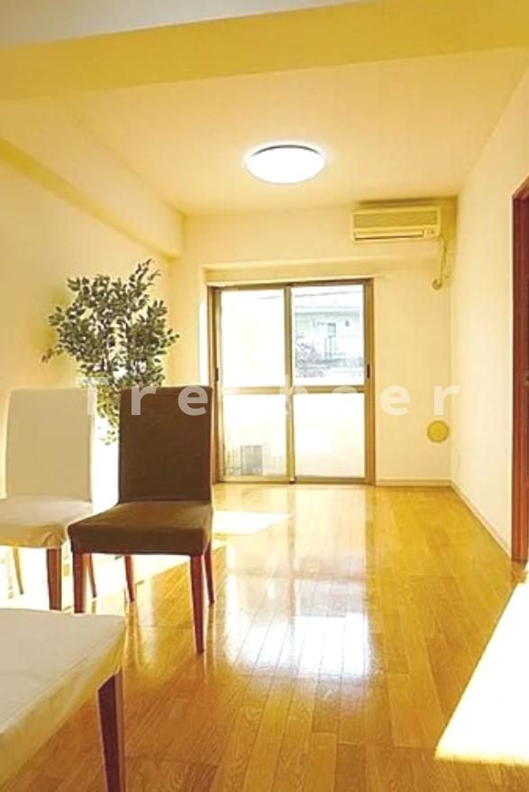 ディアナヒルの居間・リビング