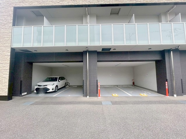 アドバンス新大阪ウエストゲートの駐車場