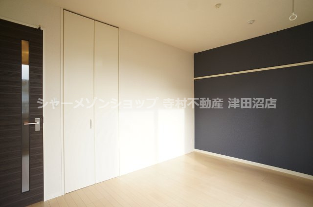 ピーコック前原の洋室