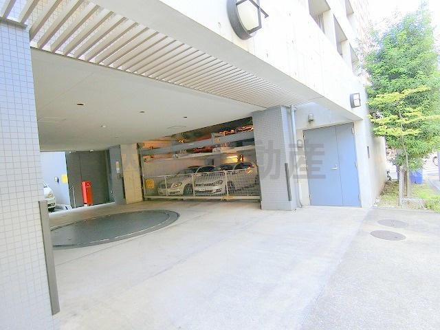 プロスペクト大森海岸の駐車場