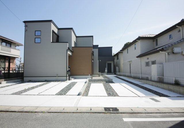 知多郡武豊町字金下　新築戸建の駐車場