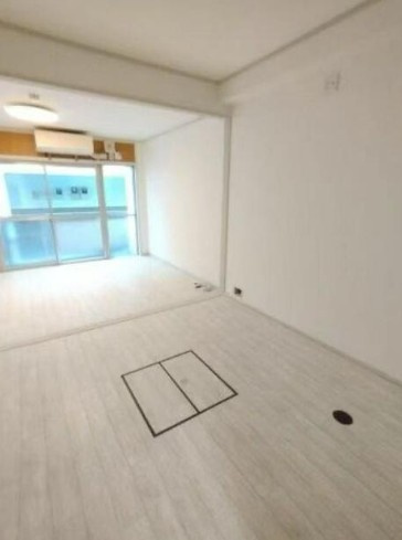 【洋室】 | 東十条マンション | 一日の疲れをいやしてくれる寝室。時を忘れて過ごす場所として過ごせるお部屋。