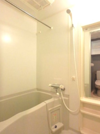 ガラ・グランディ西新宿の浴室