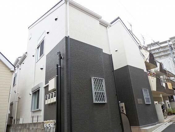 ドゥエル本蓮沼の外観