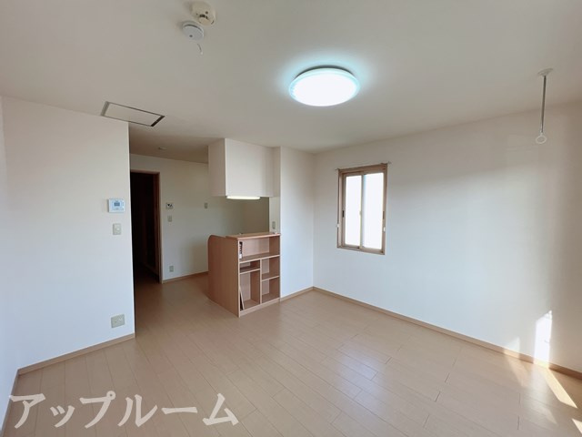 メゾングランデスの駐車場