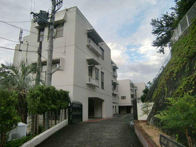 六甲ガーデンホームズのエントランス