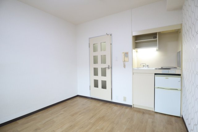 ドリーム東生駒の居間・リビング