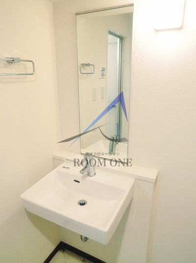 プレール・ドゥーク東京EASTⅤの洗面所|洗面台です。