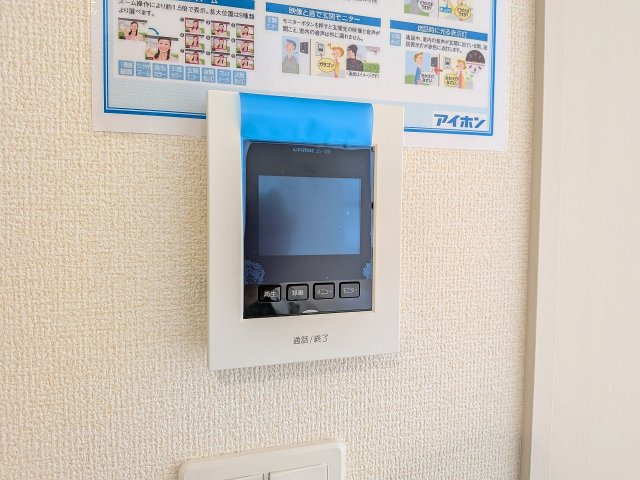 八王子市　泉町　新築一戸建て　９期のセキュリティ|～TVモニター付インターホン　訪問者の確認に便利です～