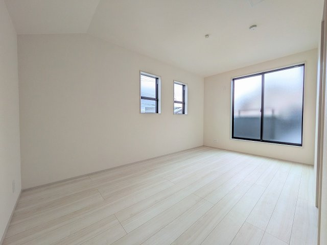 八王子市　泉町　新築一戸建て　９期の子供部屋|～2階7.5帖の洋室　2面採光で明るいお部屋です～