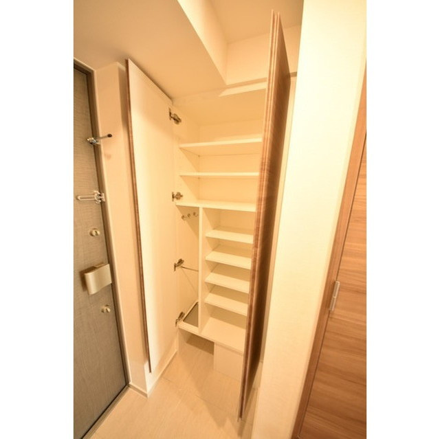 グラシアプレイス大森町の収納