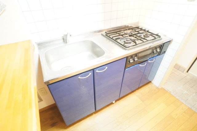 メゾンフェミニ富雄のキッチン